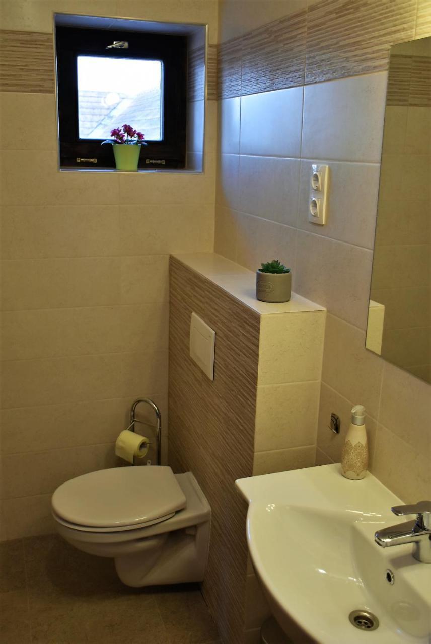 מלון Kaposvár La Mia Casa Vendeghaz מראה חיצוני תמונה