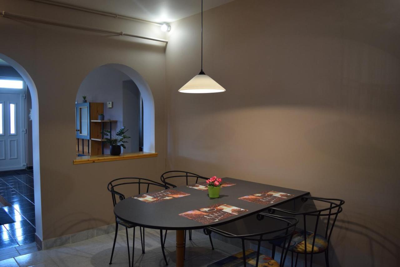 מלון Kaposvár La Mia Casa Vendeghaz מראה חיצוני תמונה
