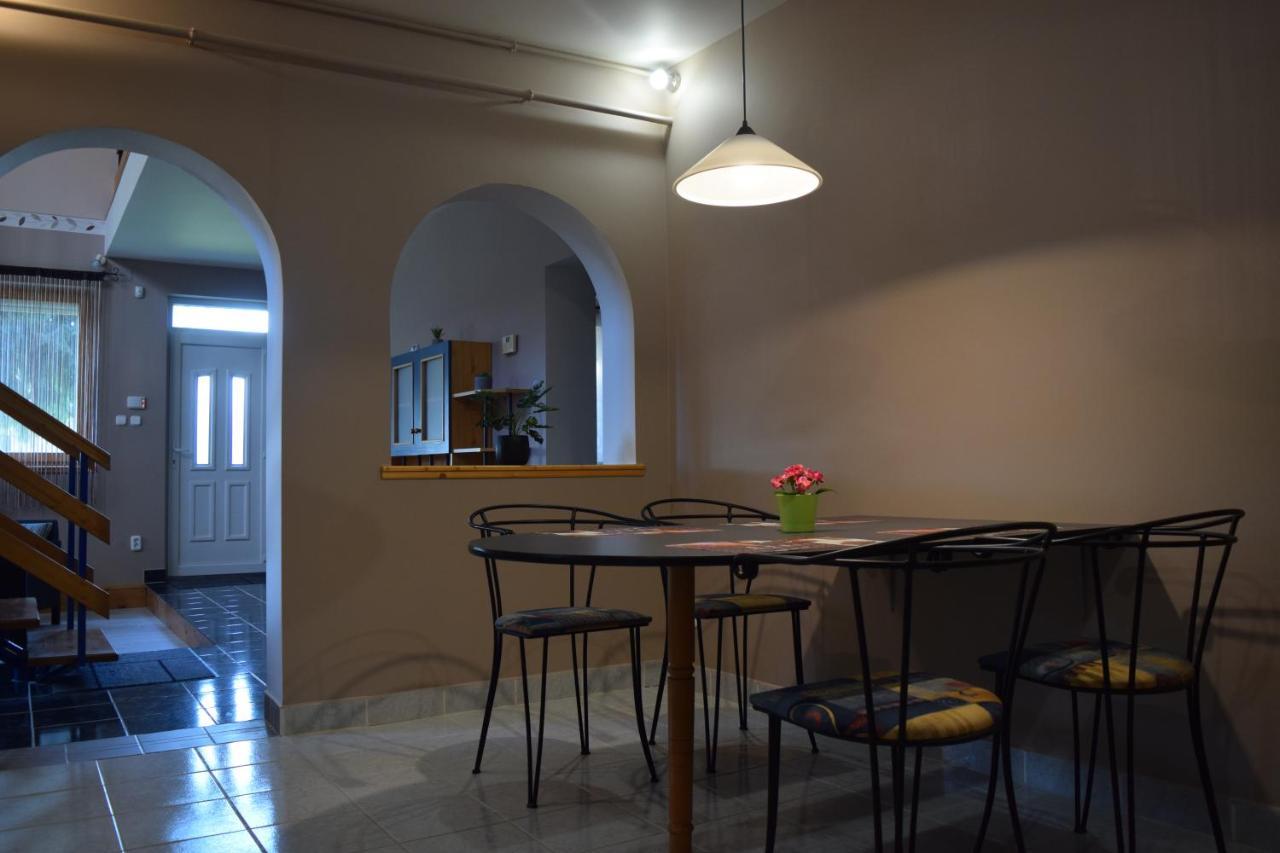 מלון Kaposvár La Mia Casa Vendeghaz מראה חיצוני תמונה